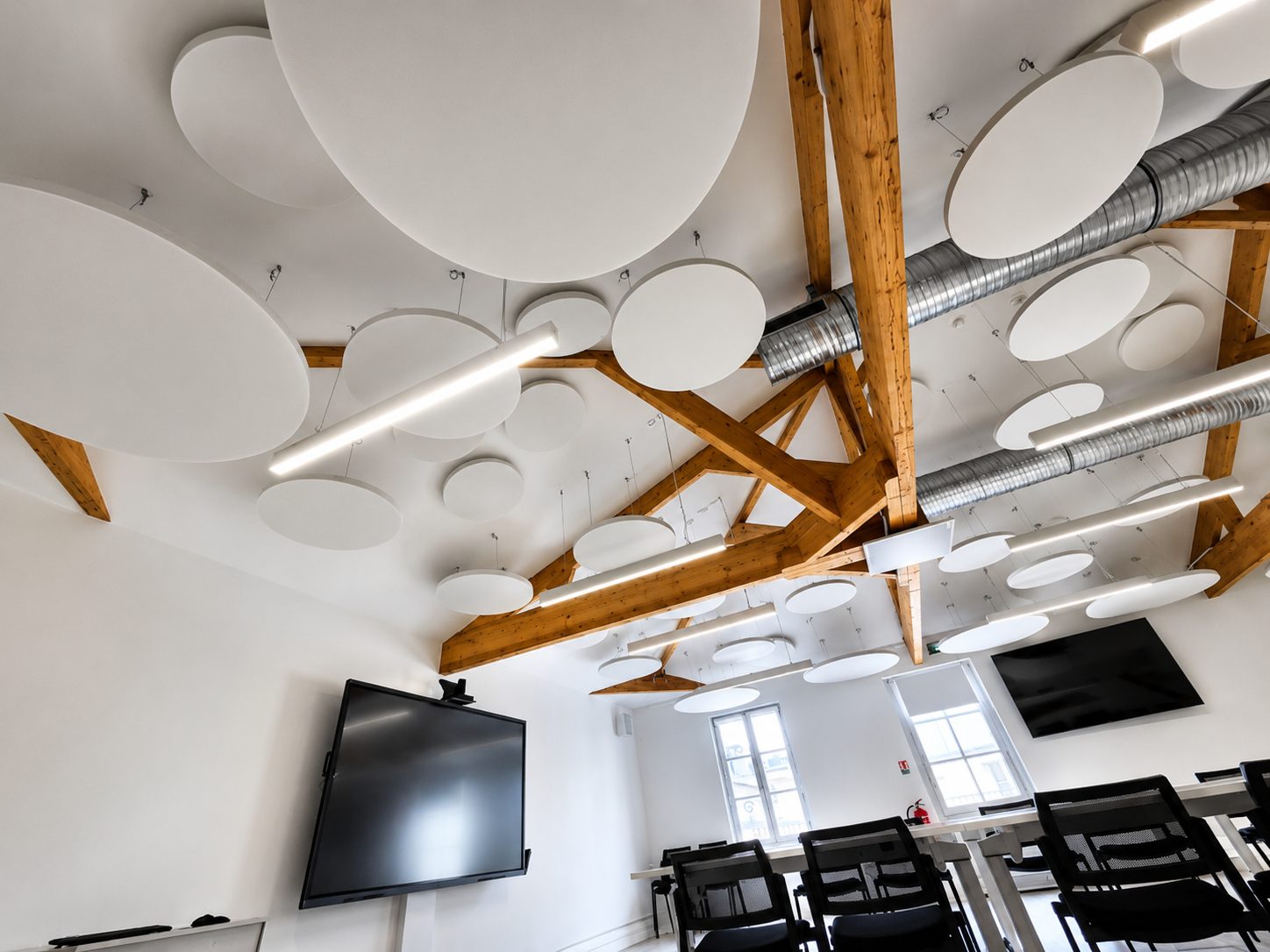 Panneaux acoustiques Echo Performance suspendus – LRMH